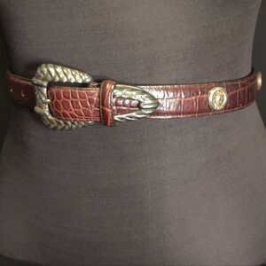 Mint Genuine Italian leather belt (26"-39"waist) w/Tire Rims by Nicole Miller